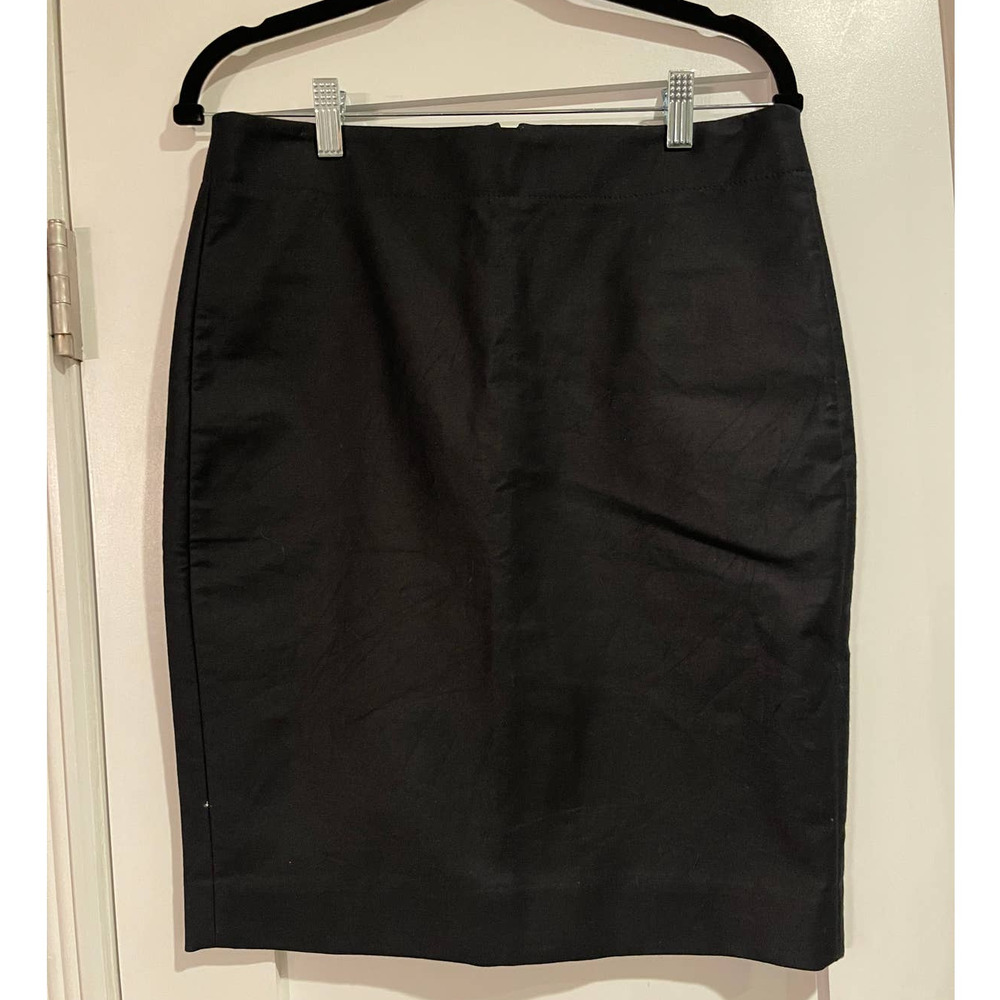 J. CREW Black Pencil Skirt - Size 6 - NEW!